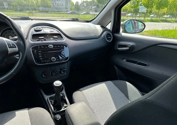 Fiat Punto cena 17900 przebieg: 173400, rok produkcji 2013 z Poznań małe 254